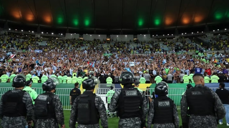 Una hincha argentina fue detenida por racismo en Brasil