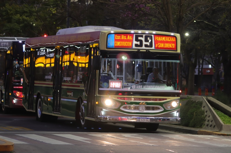 Hubo acuerdo con las empresas de colectivos: prometen regularizar el servicio