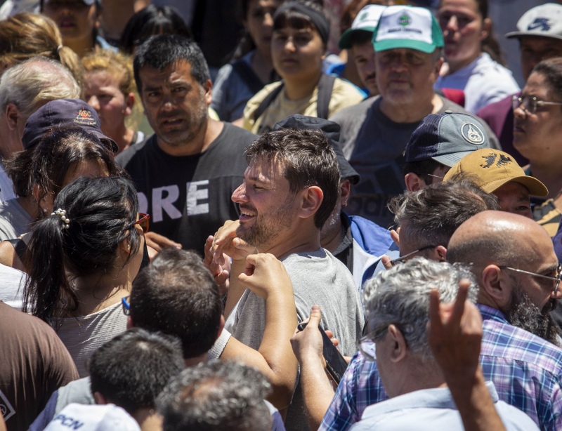 Juan Grabois en la protesta contra el DNU: ”¿Dónde está Alberto? ¿Dónde está Massa?”