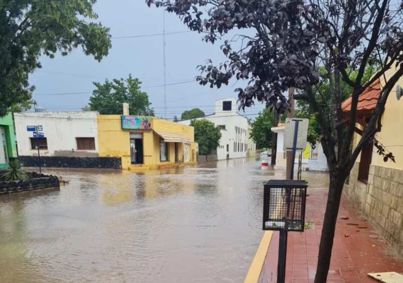 Fuerte temporal en San Luis deja en alerta a otras diez provincias