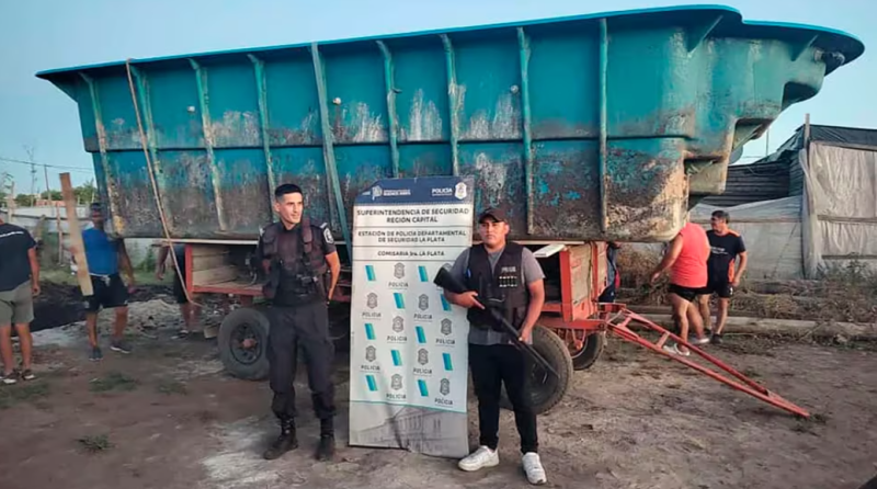 Insólito: le robaron la pileta y los delincuentes la habían instalado en un terreno tomado de La Plata