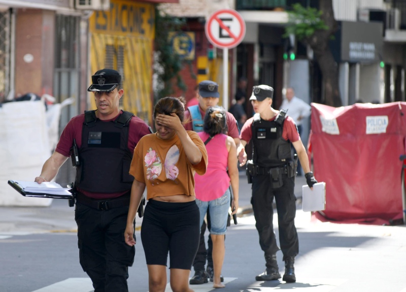 Choque fatal entre un camión y un colectivo en Balvanera: hay dos muertos