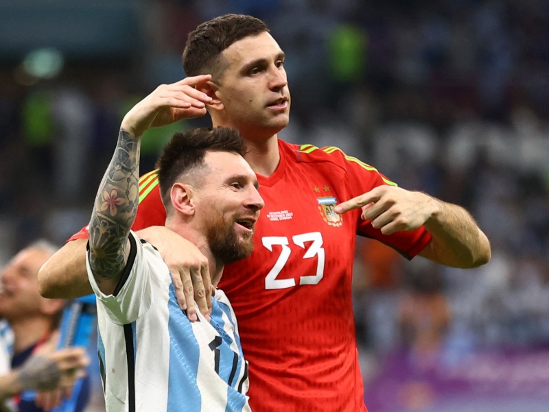 Lionel Messi y Emiliano Martínez nominados al equipo ideal del 2023 por la FIFA