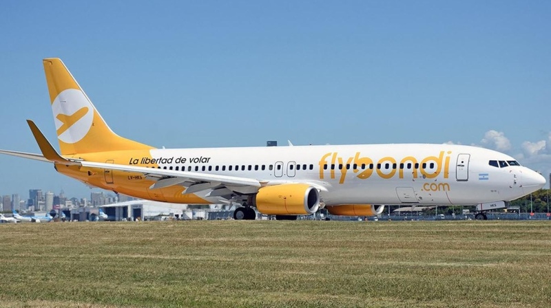 Un avión de Fly Bondi sufrió un golpe cuando aterrizó en Mar del Plata