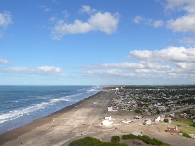 Alquiló un kayak en Claromecó, se metió al mar y desapareció