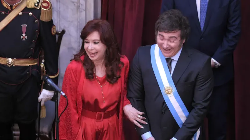 El Gobierno le respondió a Cristina: “Jugar con la mesa de los argentinos es hacer trampa con la pobreza”