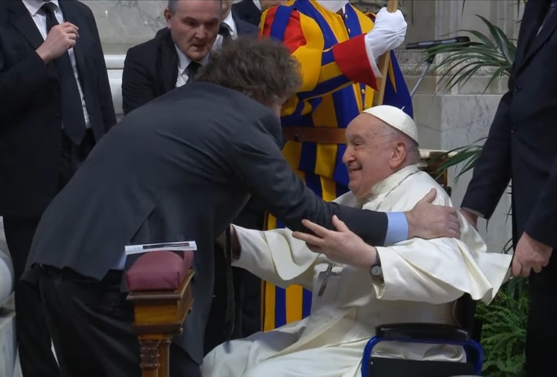 El encuentro de Milei con el Papa Francisco en la canonización de Mama Antula