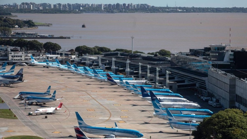 Semana Santa: Los gremios de pilotos llegaron a un acuerdo y levantaron el paro nacional