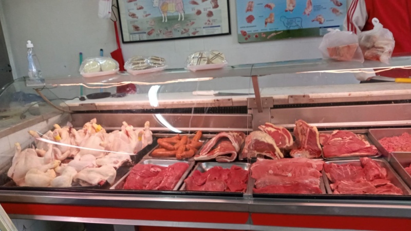 Consumo interno: La compra de carne se desplomó al mínimo histórico