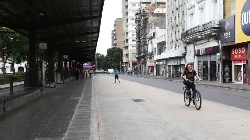 Crímenes en Rosario: hoy no hay clases, transporte público, ni taxis