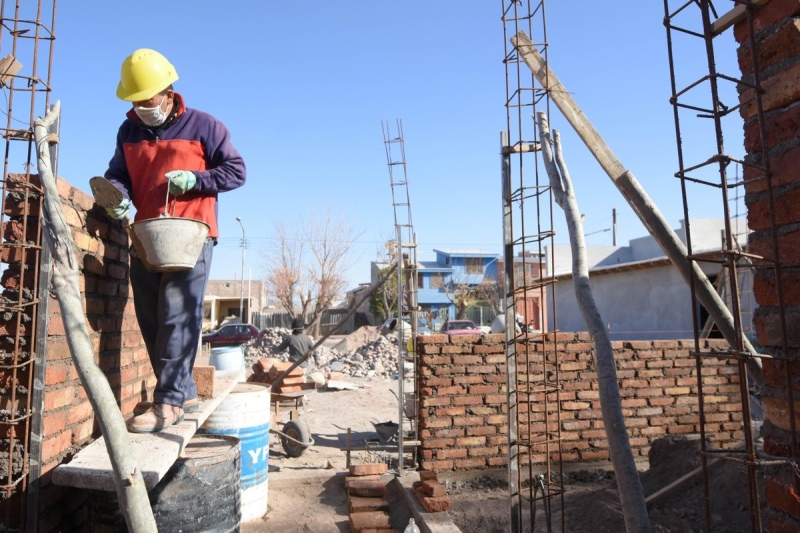 Bajan los precios de algunos materiales para construir viviendas