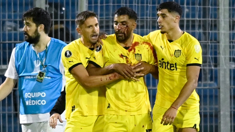 Un jugador de Peñarol fue agredido por un hincha de Rosario Central: “Una vergüenza”