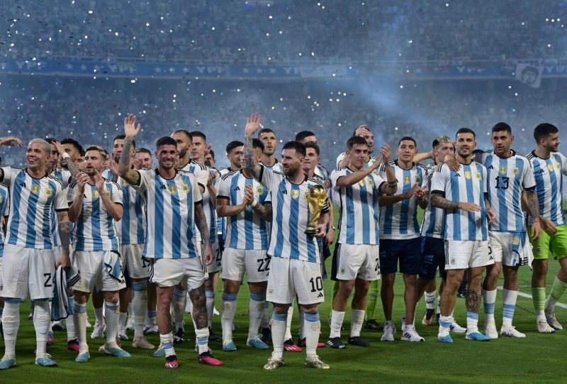 La FIFA felicitó a la Selección Argentina por cumplir un año en la cima del ranking