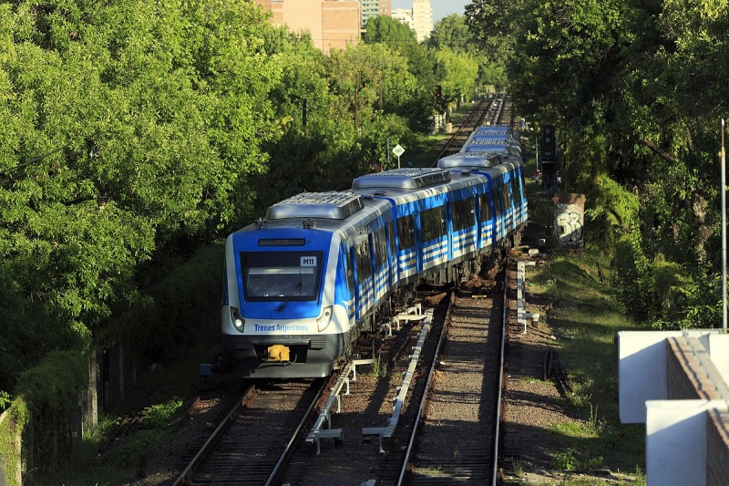 Omar Maturano anunció un paro de trenes para el martes 4 de junio