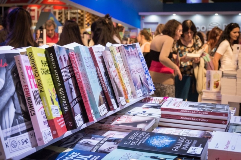 La Feria del Libro cierra con más de un millón de asistentes pero con menos público que el año pasado