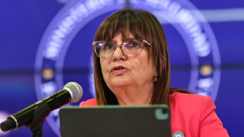 Bullrich sobre los barras de Boca detenidos en la ruta: ”A la cancha con armas, no”