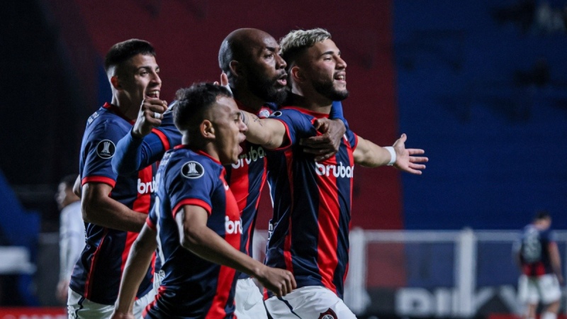 San Lorenzo avanza a octavos tras empatar con Palmeiras