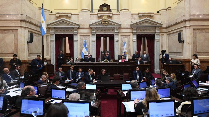 ¿Por qué el sueldo de los senadores volverá a aumentar en junio?