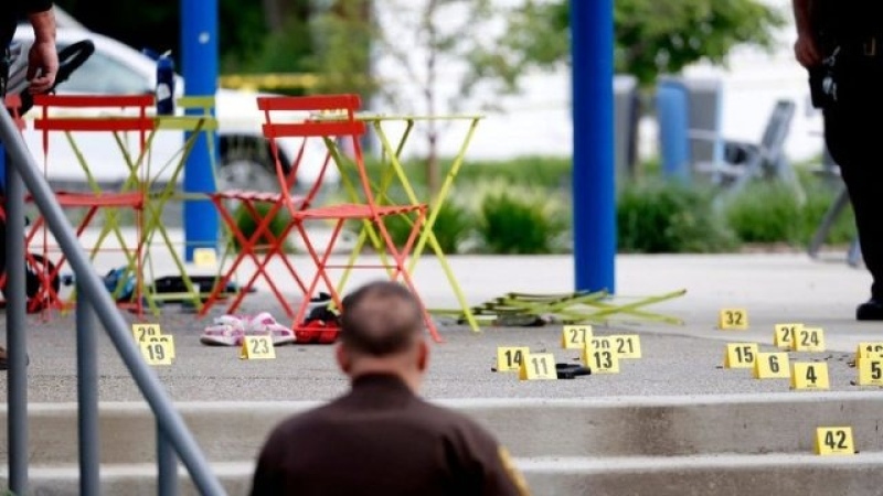 EEUU: un hombre armado hiere a nueve personas en un parque acuático de Detroit y se suicida