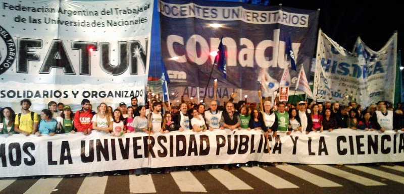 Arrancó el paro universitario por 48 hs