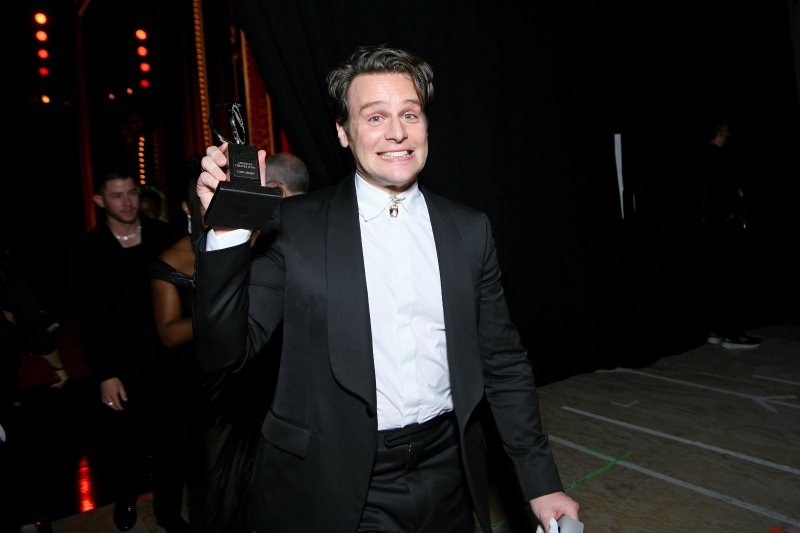 Se hizo justicia: finalmente Jonathan Groff ganó un premio Tony