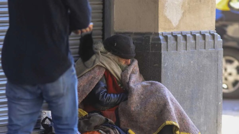 Tres personas en situación de calle murieron de frío en Buenos Aires
