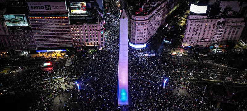 Festejos y polémica en el Obelisco tras la Copa América