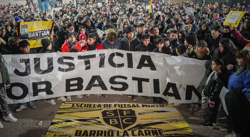 Vecinos marcharon por el crimen de Bastián, el nene que murió en un tiroteo