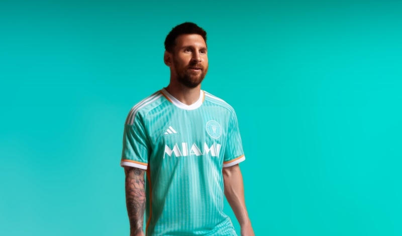 Volviendo a los '80s: Messi presentó la nueva camiseta del Inter Miami