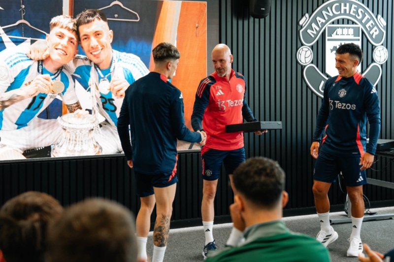 Nuevo reconocimiento de Erik ten Hag para Garnacho y Lisandro Martínez en el United