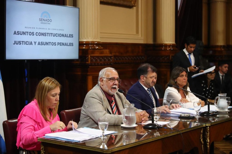 Aumento de fondos para la SIDE: la oposición quiere acelerar el debate