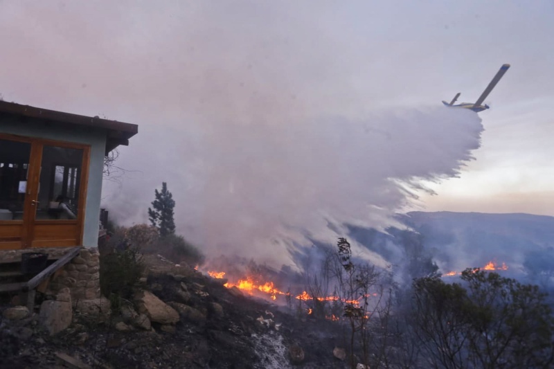 Fuego incontrolado en el Valle de Calamuchita: ya son 5000 hectáreas afectadas