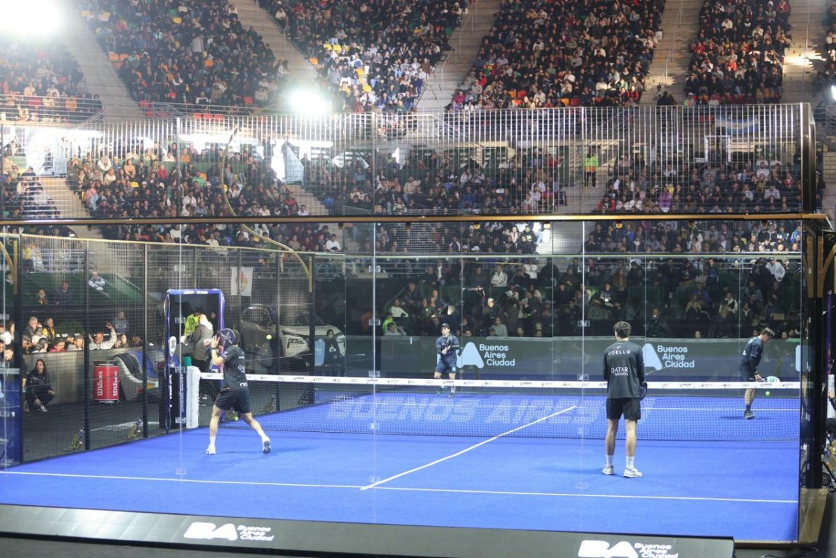 El Premier Pádel empezó en el Parque Roca con un récord de jugadores