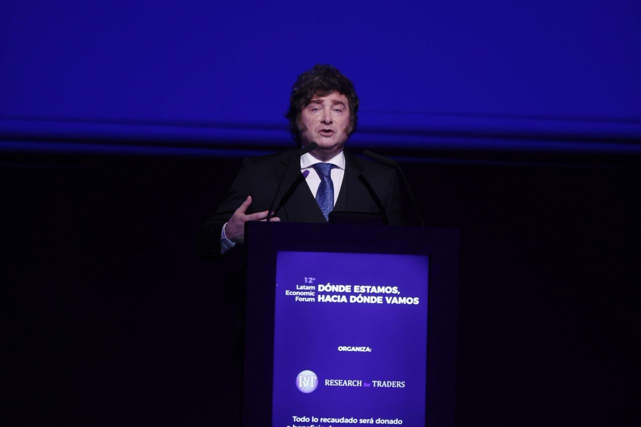 Javier Milei y sus Ideas: Reuniones de Alto Nivel y Bajadas de Riesgo