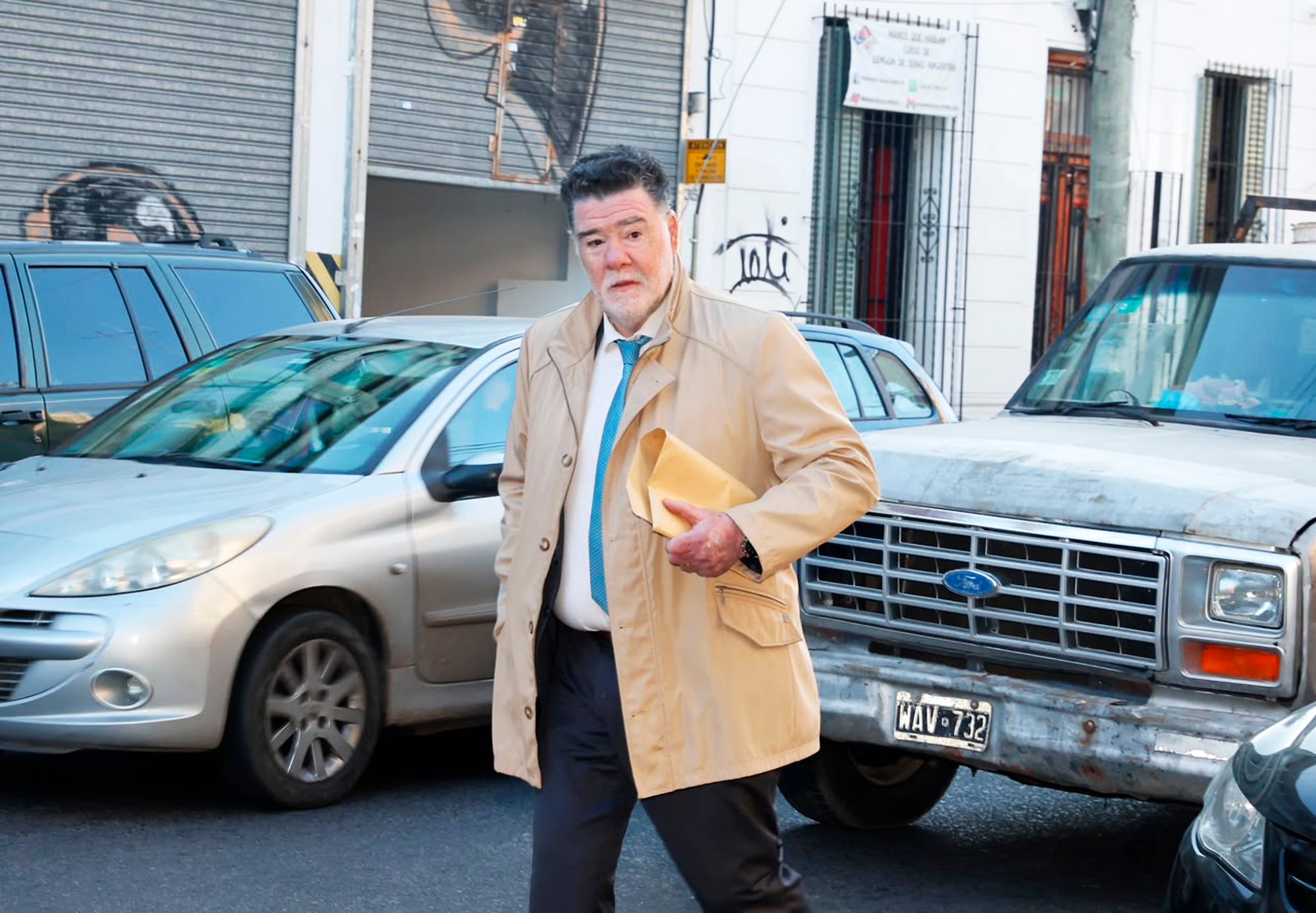 El abogado de Jesica Cirio presenta su celular en el juzgado