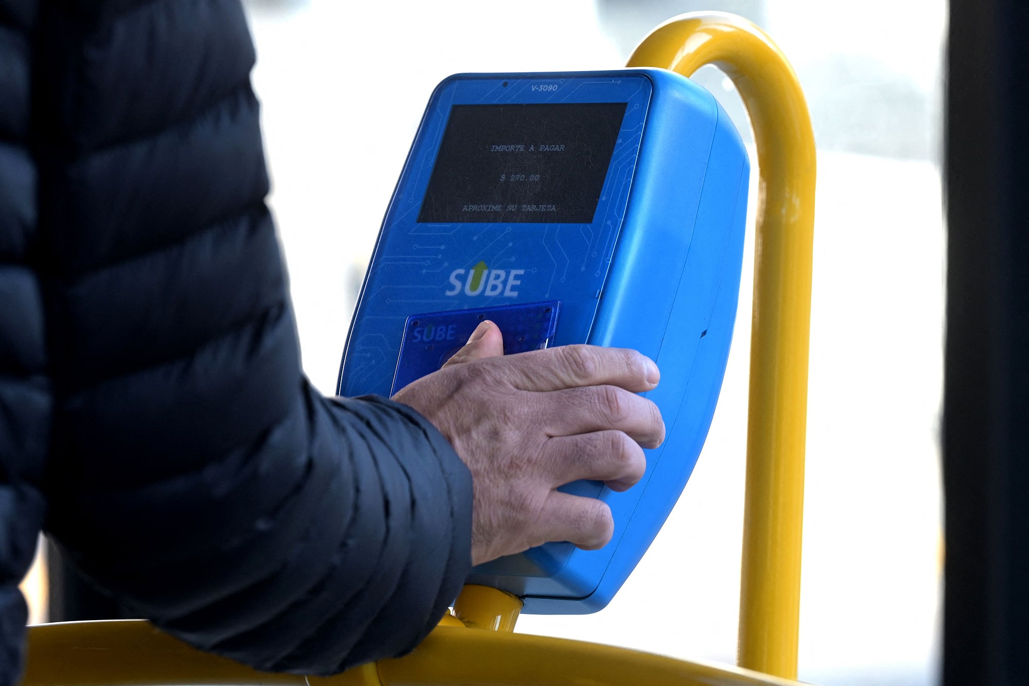 Suben los precios de transporte, prepagas y más en julio