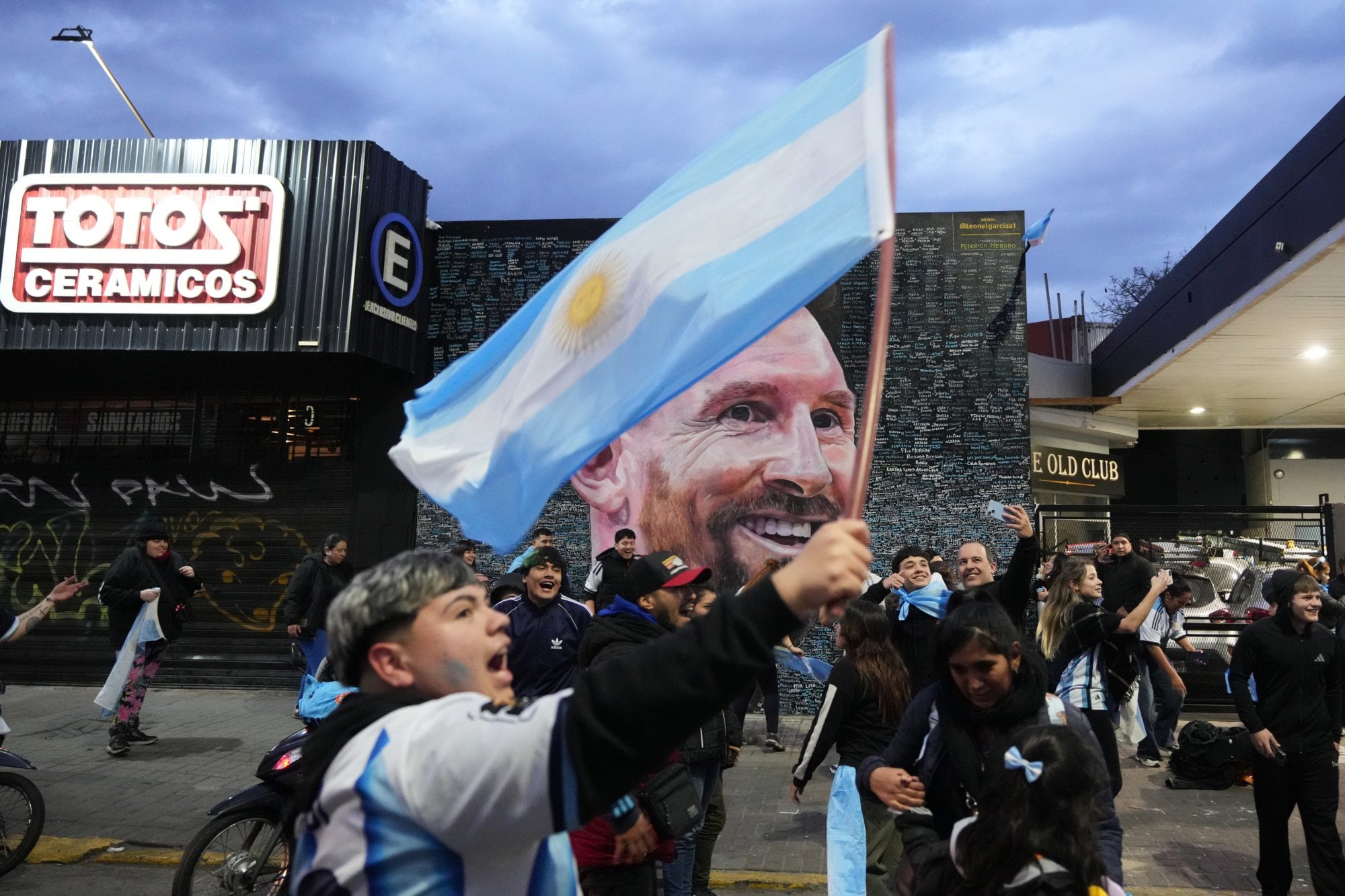 La selección argentina ya está en Nueva Jersey y lista para la final