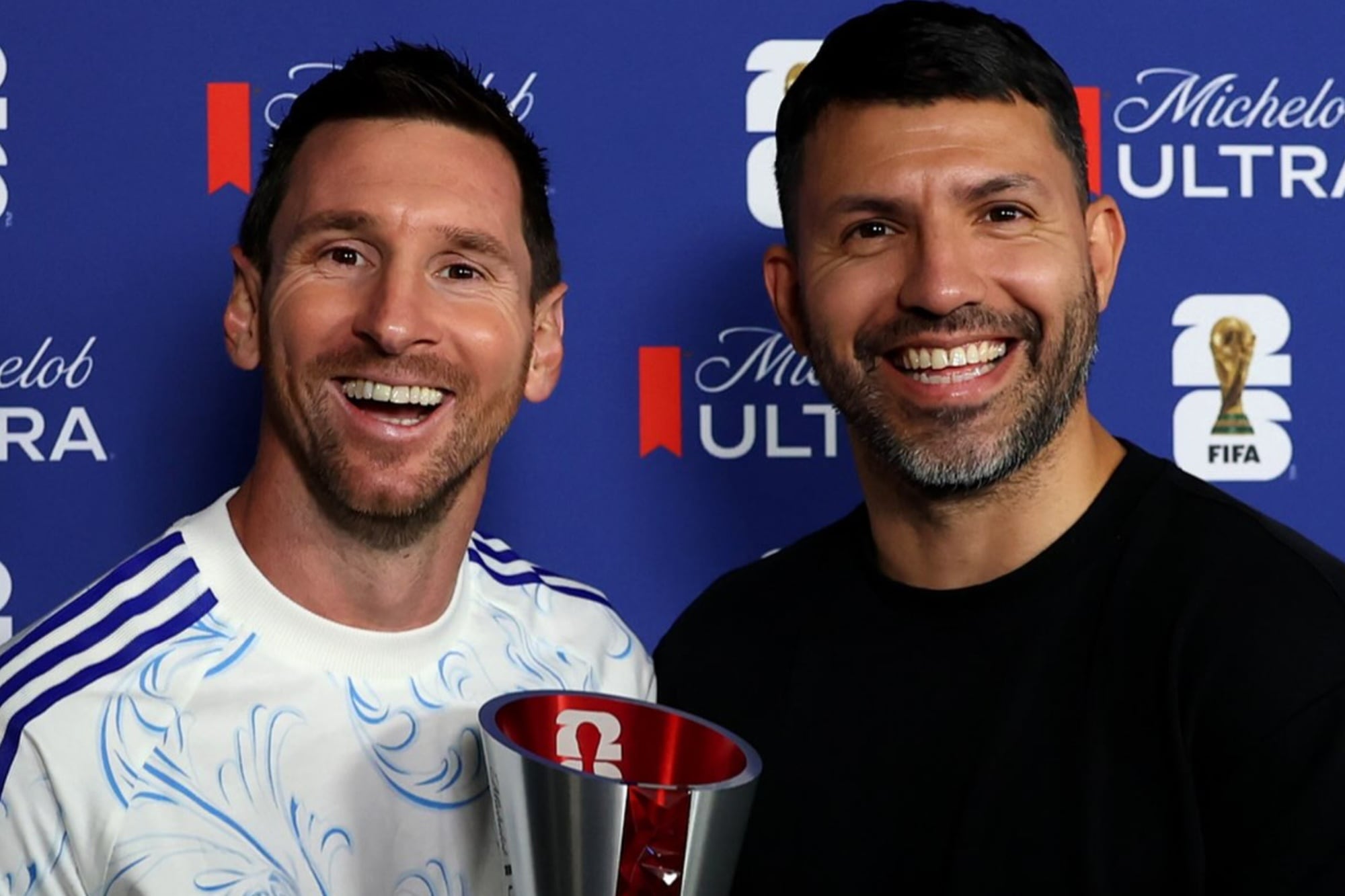 Kun Agüero pregunta: "¿Por qué tanto odio hacia Messi?"